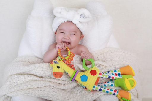 宁国1岁宝宝流鼻涕打喷嚏